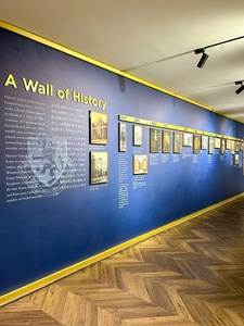 校史墙